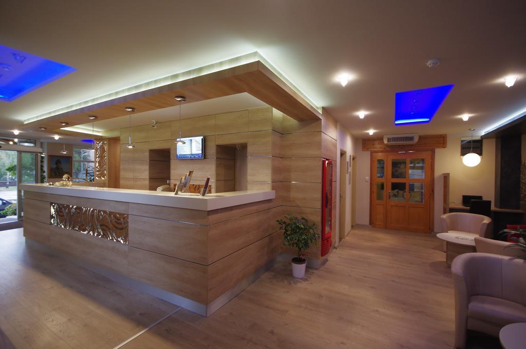 Hotel Vadaszkuert Superior Székesfehérvár المظهر الخارجي الصورة